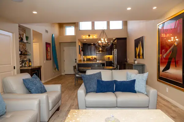 72487 Rolling Knoll Drive, Palm Desert, CA 92260