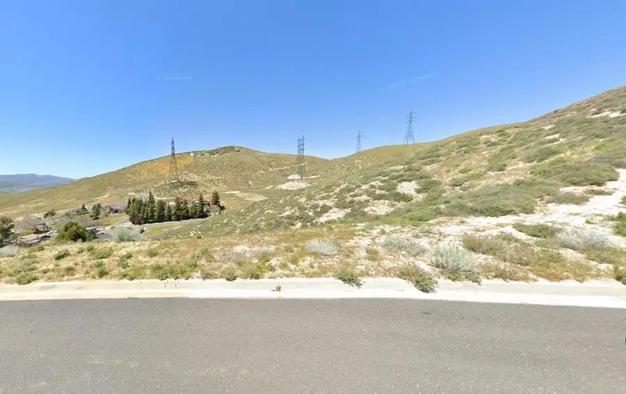 13245 Littlehorn Drive, Lake Hughes, CA 93532 - #3