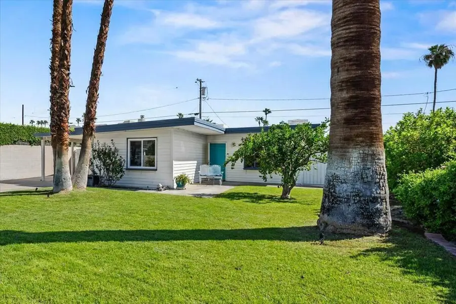 572 N Calle Marcus, Palm Springs, CA 92262 - Image #2