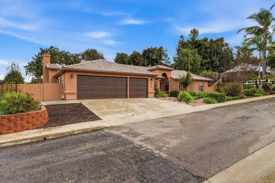 816 Birch Avenue, Escondido, CA 92027 - #3