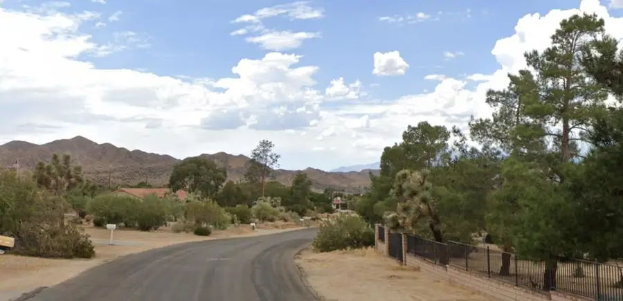 58206 Juarez Drive, Yucca Valley, CA 92284 - #3