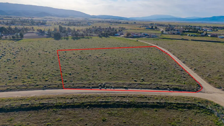 252 Eaglefall Avenue, Fairmont, CA 93536 - #2