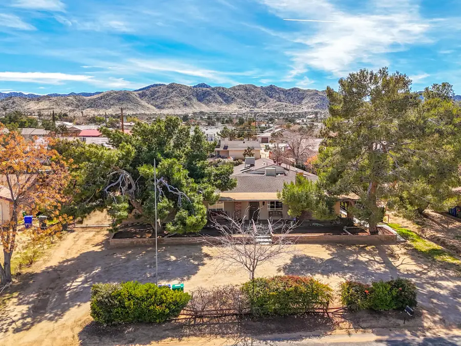 57885 El Dorado Drive, Yucca Valley, CA 92284 - #3