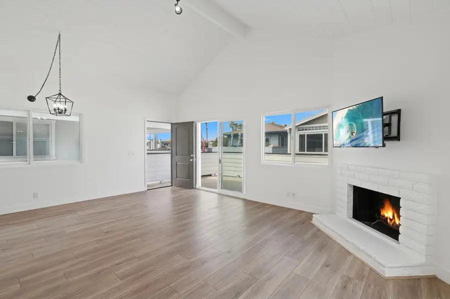 204 David Drive, Newport Beach, CA 92663 - #2