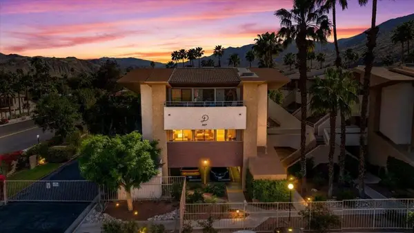 467 S Calle El Segundo #D1, Palm Springs, CA 92262