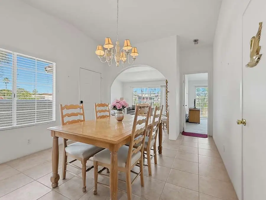 500 S Farrell Drive #J64, Palm Springs, CA 92262 - #2