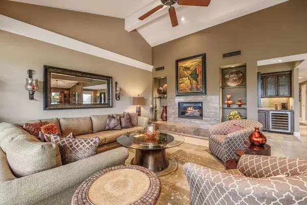 133 Juan Circle, Palm Desert, CA 92260