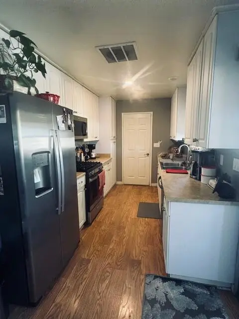 528 N Girard Street, Hemet, CA 92544 - #2