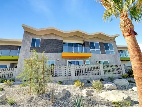 704 Obsidian Loop E, Palm Springs, CA 92264