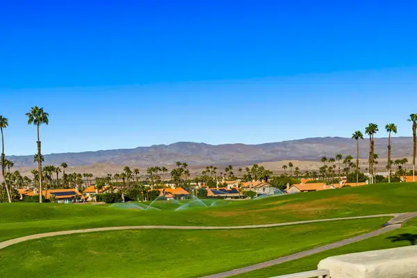 667 Vista Lago Circle N, Palm Desert, CA 92211
