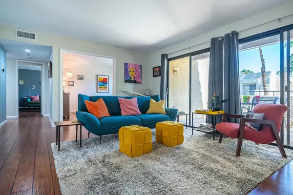 200 E Racquet Club Road #70, Palm Springs, CA 92262