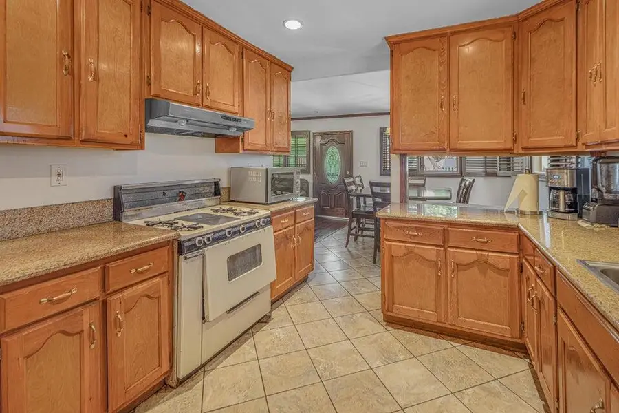 2930 W Florence Avenue, Los Angeles, CA 90043 - #3