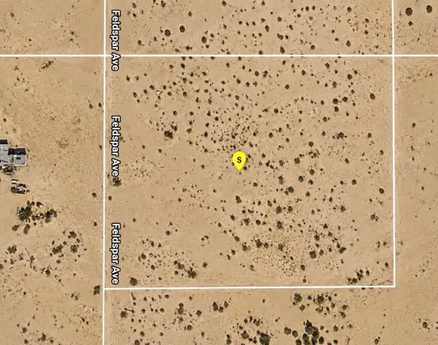 7 Feldspar Avenue, Twentynine Palms Yucca Valley, CA 92277 - #2