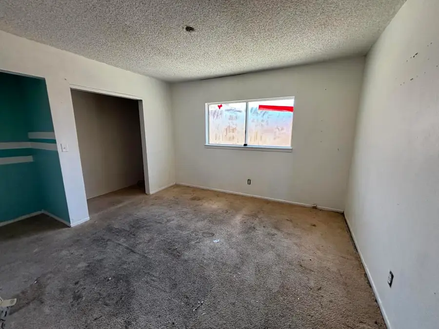 6943 Roberts Avenue, Twentynine Palms, CA 92277 - #3