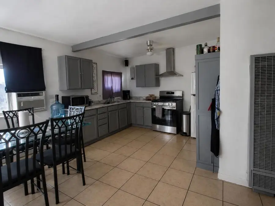 11985 Chamberlaine Way, Adelanto, CA 92301 - #3