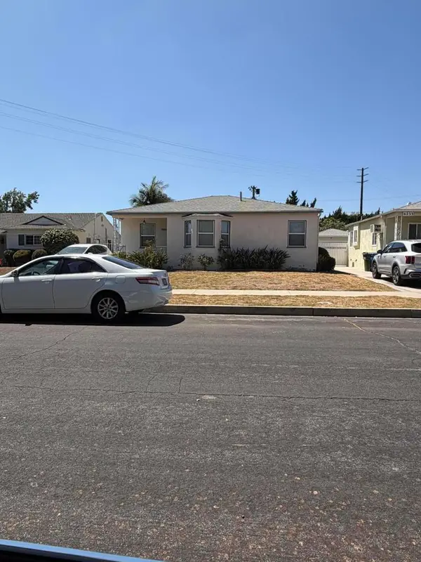 6227 Denny Avenue, North Hollywood, CA 91606