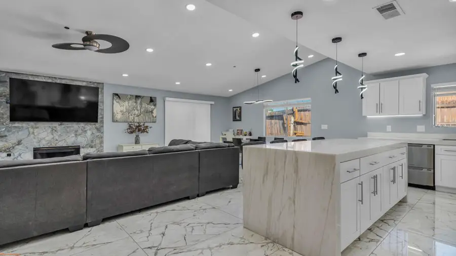 13765 Hermano Way, Desert Hot Springs, CA 92240 - #2