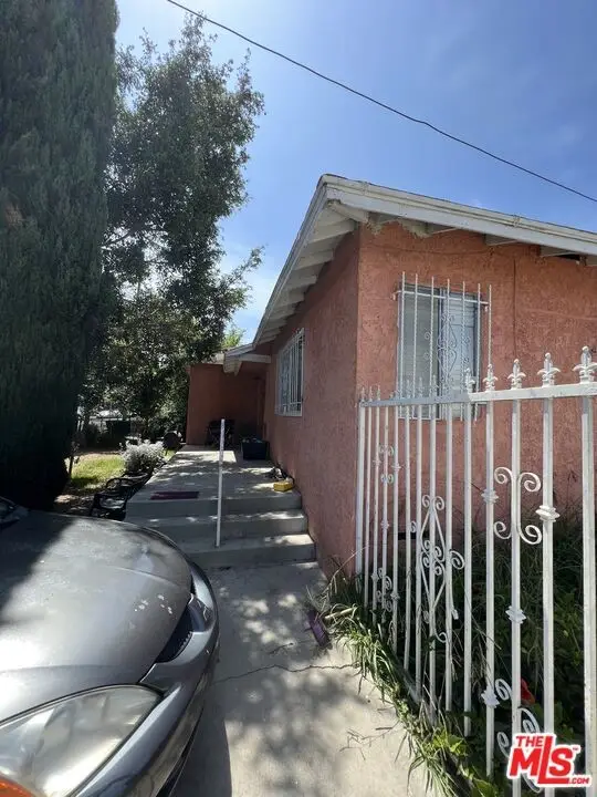 1503 E 109th Street, Los Angeles, CA 90059