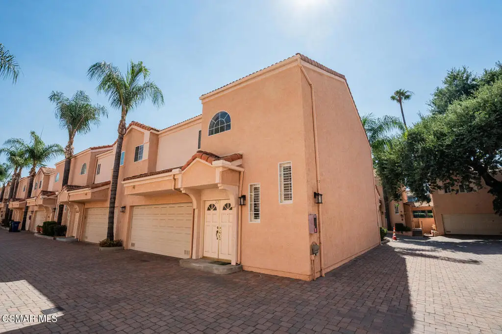 5200 White Oak Avenue #30, Encino, CA 91316 - #1