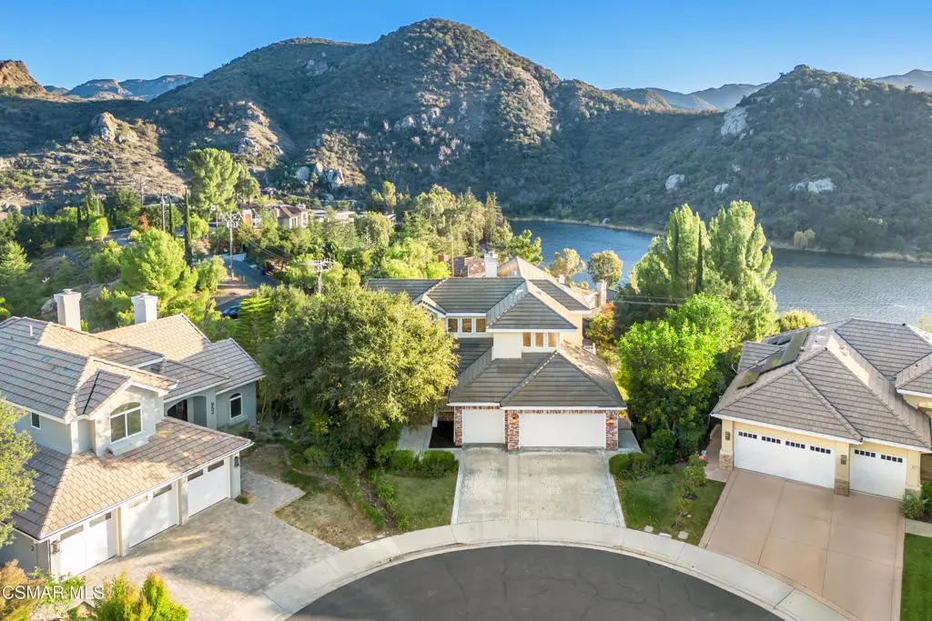 930 Ravensbury Street, Lake Sherwood, CA 91361 - Image #1