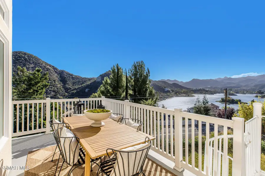 930 Ravensbury Street, Lake Sherwood, CA 91361 - Image #3