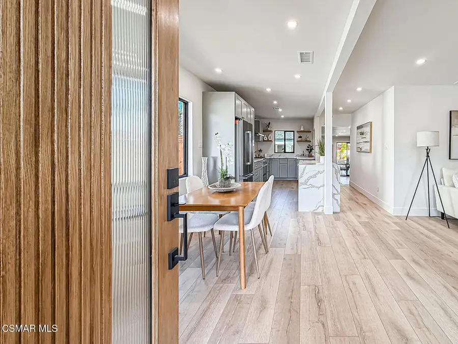 7530 Gaviota Avenue, Lake Balboa, CA 91406 - Image #2