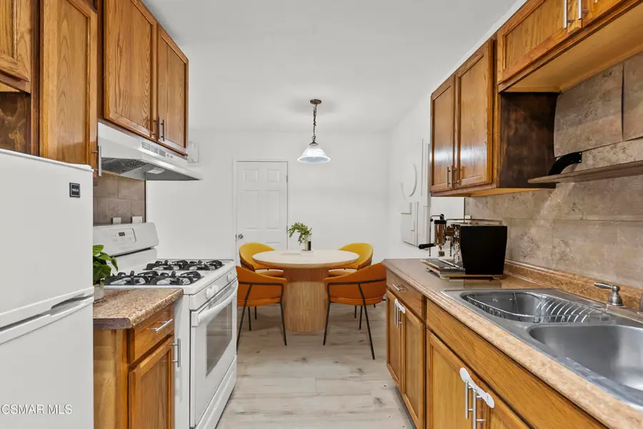 8800 Cedros Avenue #204, Panorama City, CA 91402 - Image #3