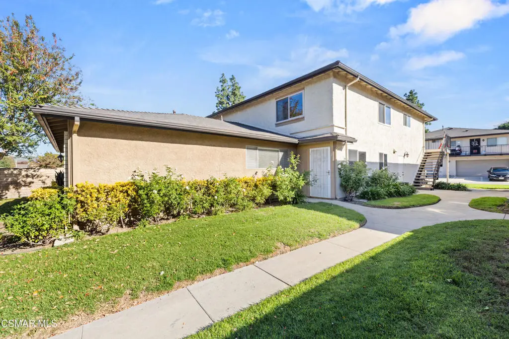 2026 Calle La Sombra #2, Simi Valley, CA 93063 - Image #1