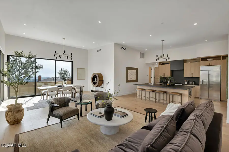 679 Adirondack Avenue, San Buenaventura Ventura, CA 93003 - #2