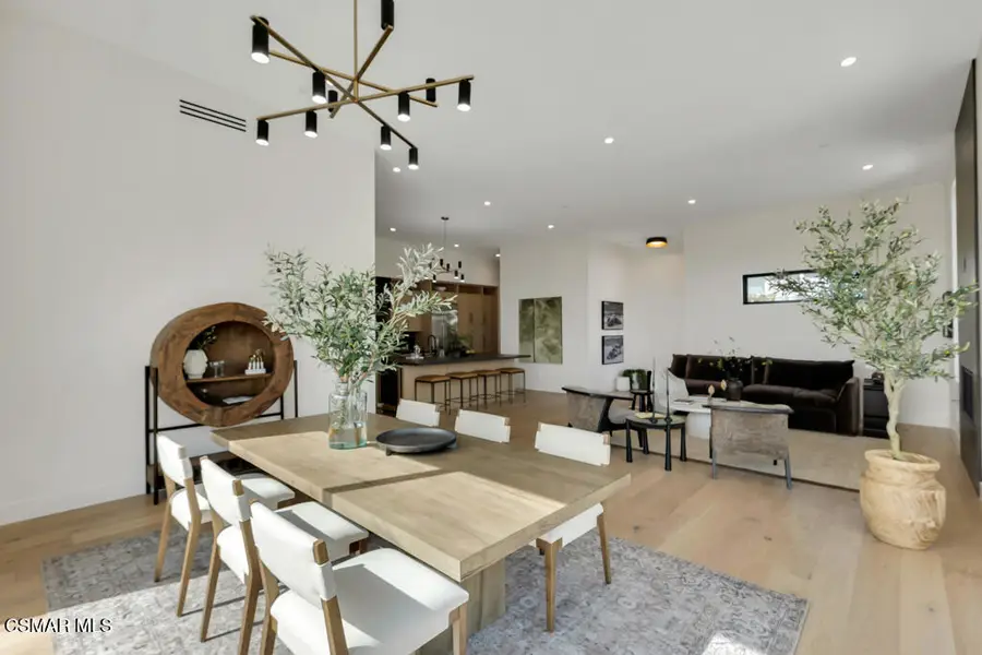 679 Adirondack Avenue, San Buenaventura Ventura, CA 93003 - #3