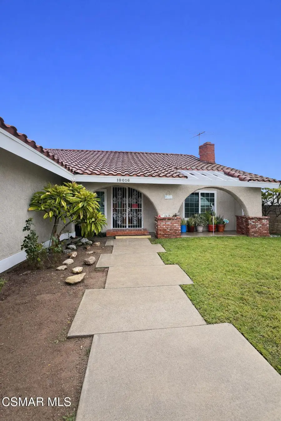 10016 Independence Avenue, Chatsworth, CA 91311 - #2