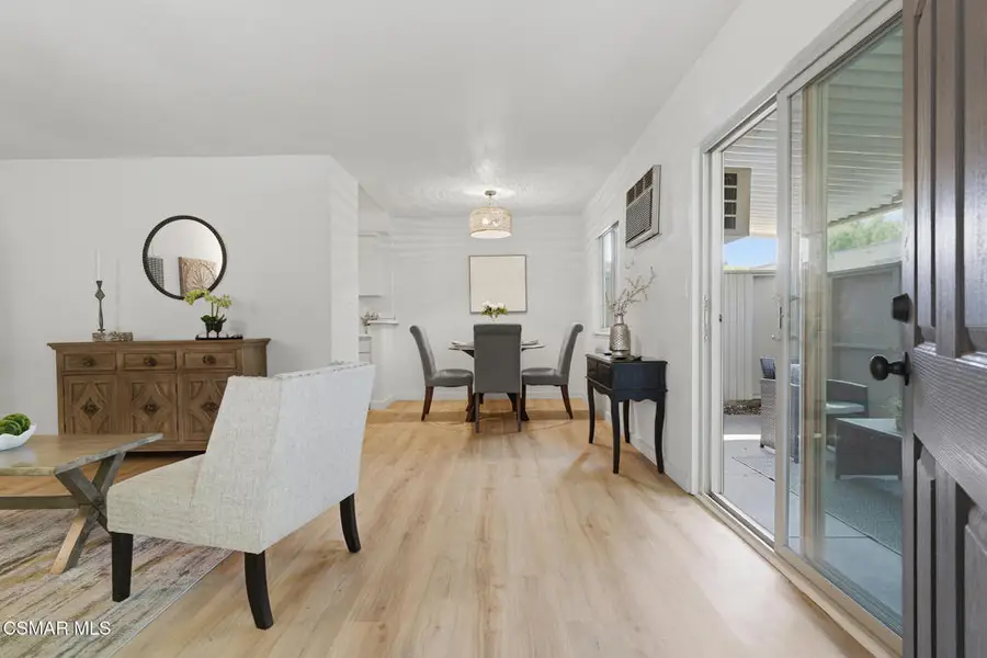 22050 Calvert Street #10, Woodland Hills, CA 91367 - #2