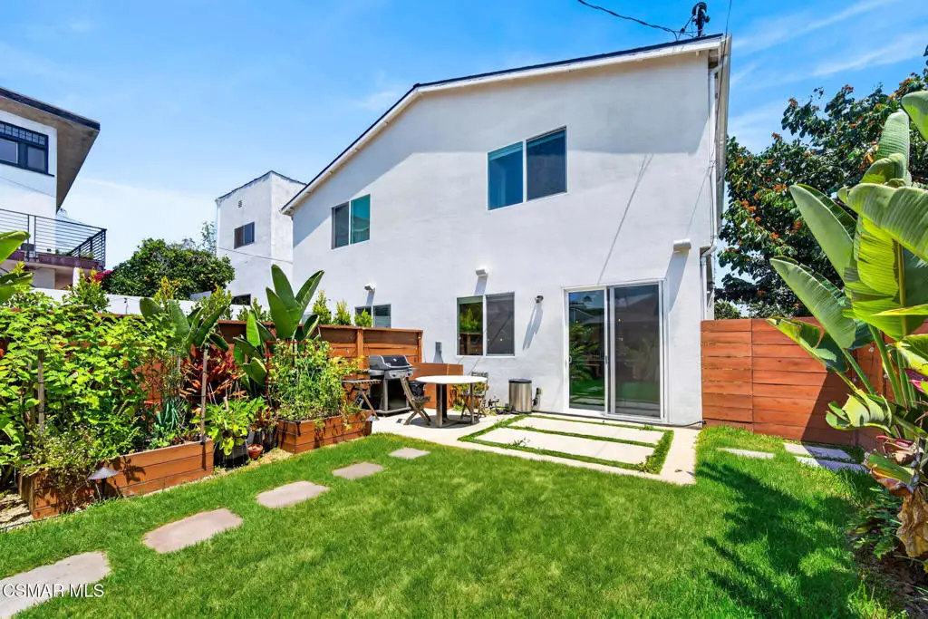 1135 N Commonwealth Avenue, Los Angeles, CA 90029 - #1