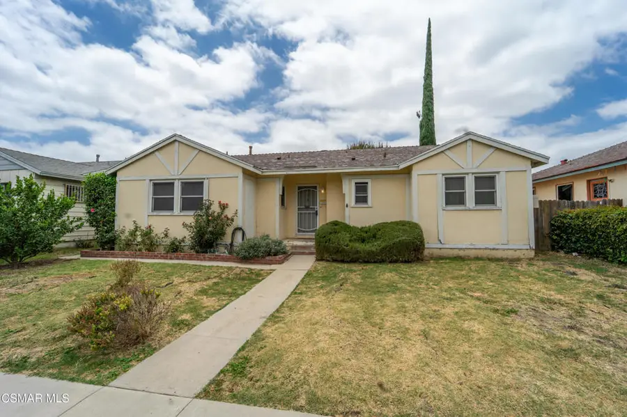 7435 Corbin Avenue, Winnetka, CA 91306 - #2