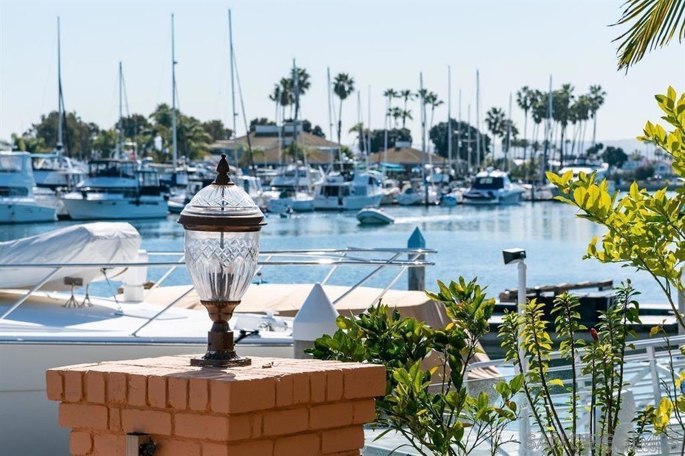28 Blue Anchor Cay, Coronado, CA 92118 BHGRE