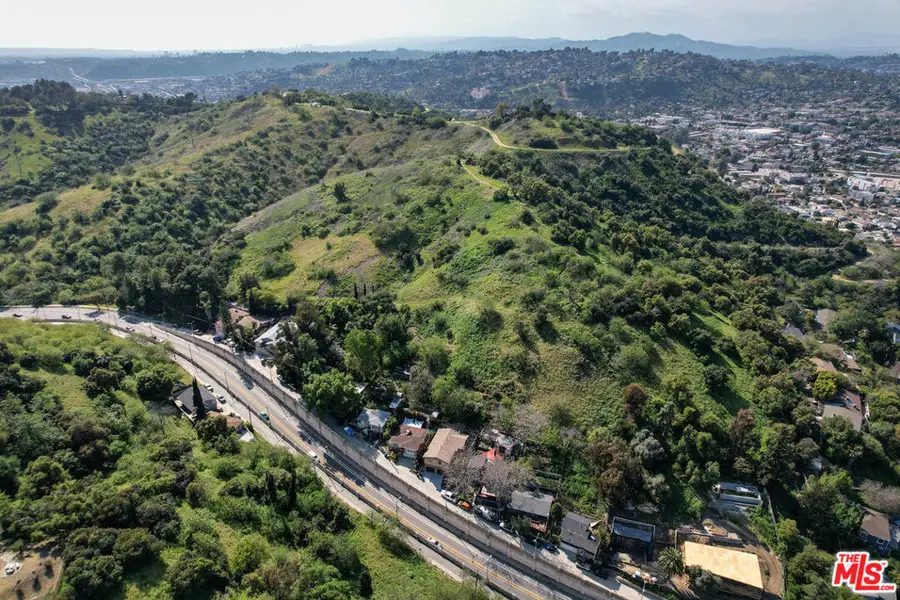 5340 N Lodge Ave, Los Angeles, CA 90042 - Image #2