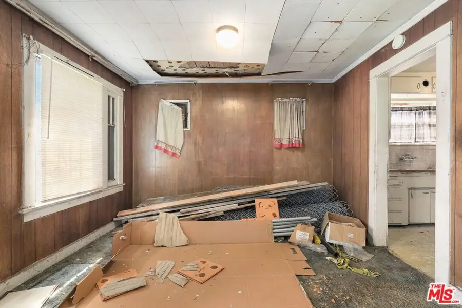 409 E 99th Street, Los Angeles, CA 90003 - #3