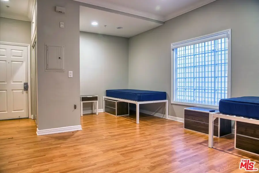 668 W 28th Street, Los Angeles, CA 90007 - Image #3