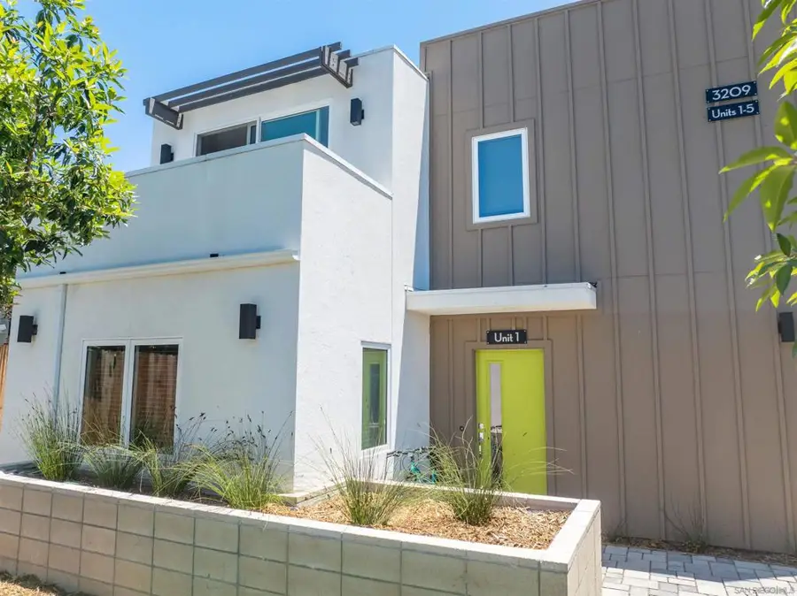 3209 L Street, San Diego, CA 92102 - Image #2