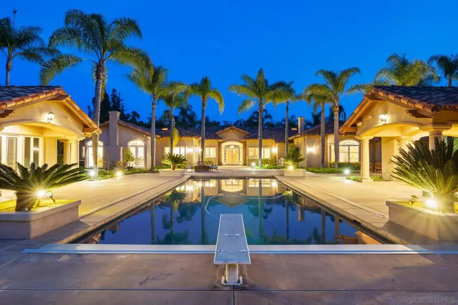 18050 Rancho La Cima Corte, Rancho Santa Fe, CA 92067 - Image #2