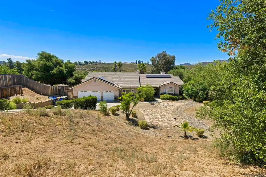 24849 Pappas Rd, Ramona, CA 92065 - Image #2