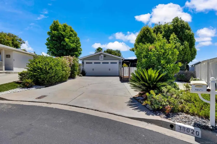 38020 Calle Confite, Murrieta, CA 92563 - Image #3