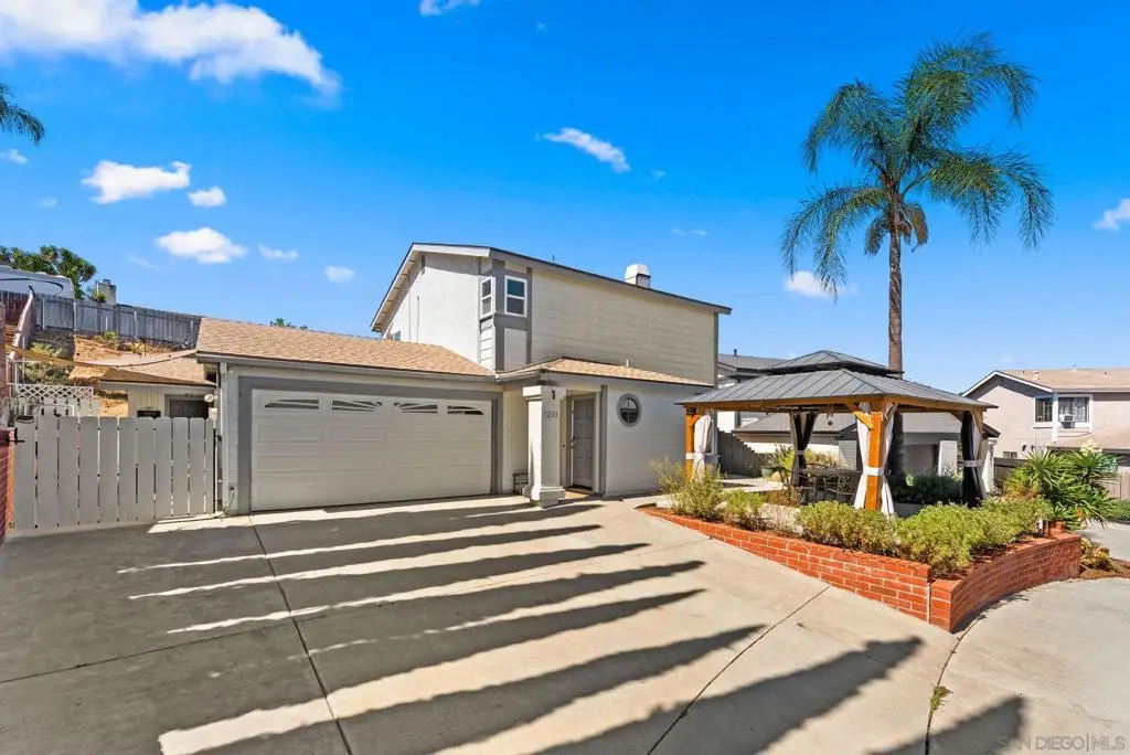 1233 Titan Ct, Escondido, CA 92026 - Image #1