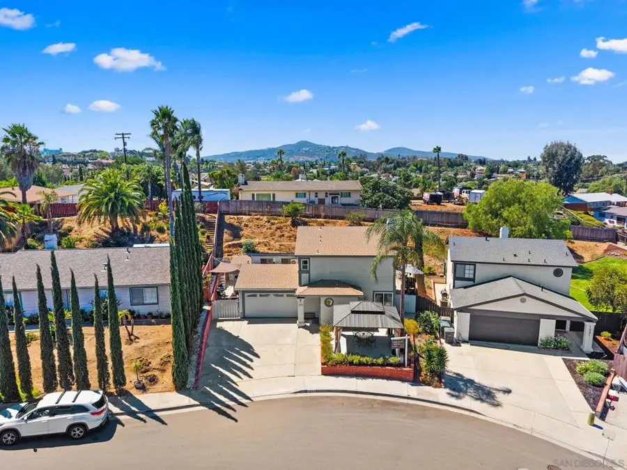 1233 Titan Ct, Escondido, CA 92026 - Image #2