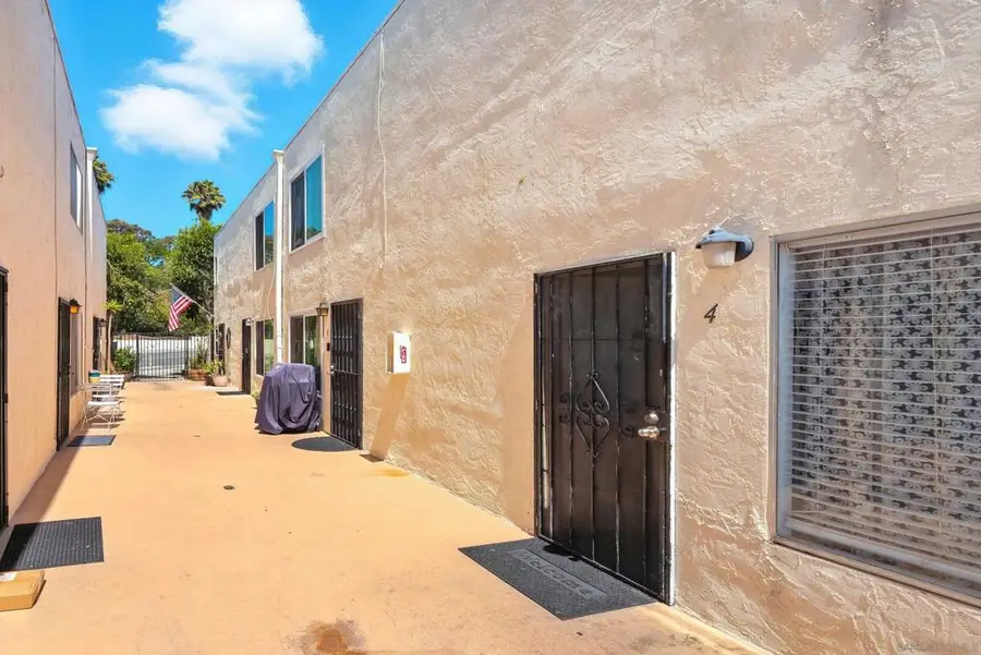 5725 Linda Vista Raod #4, San Diego, CA 92110 - Image #2
