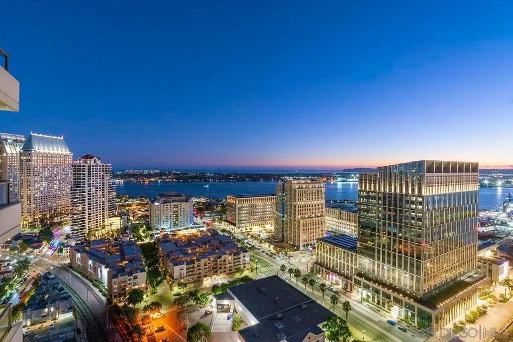 700 W E St #2802, San Diego, CA 92101 - Image #1