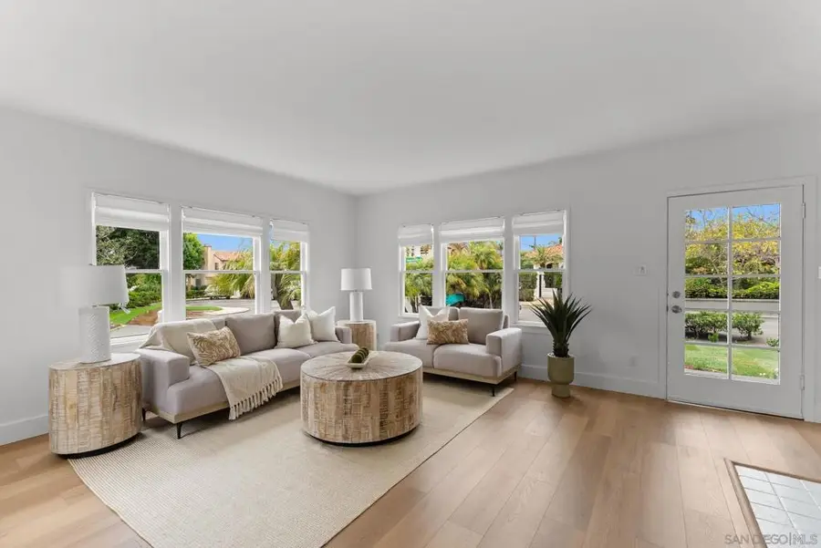 503 Rosemont St, La Jolla, CA 92037 - Image #2