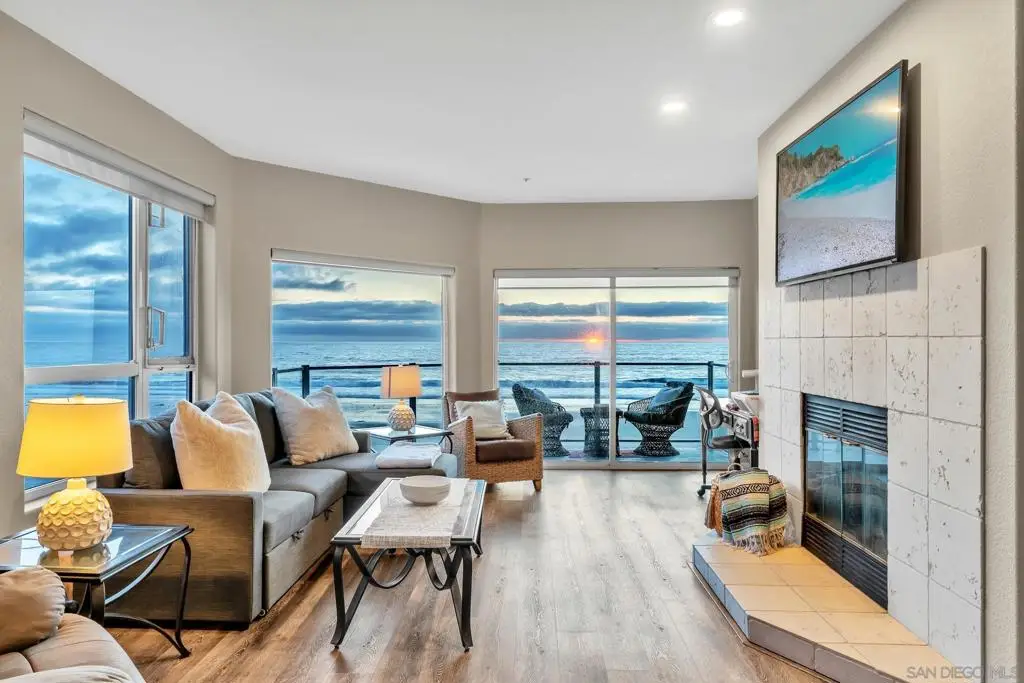 1362 Seacoast Dr #F, Imperial Beach, CA 91932 - Image #1