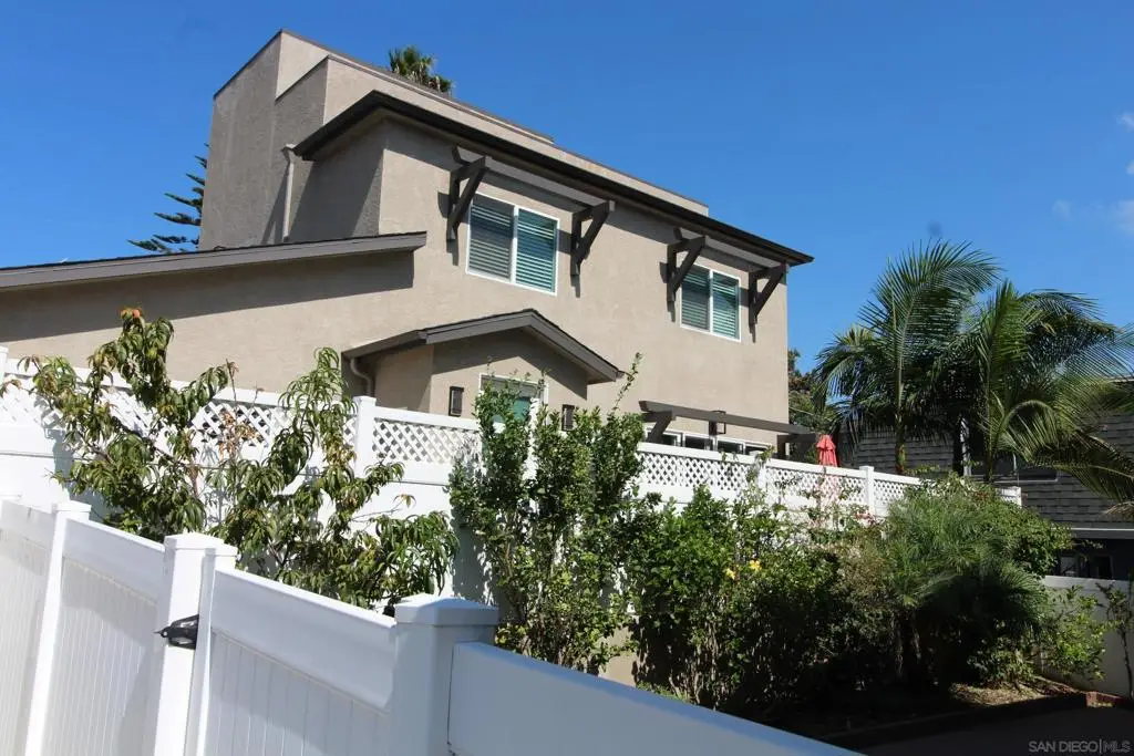 2114 Felspar St, San Diego, CA 92109 - Image #1