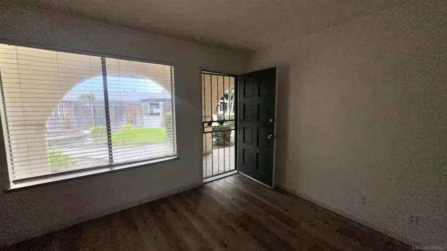 4002 E Dakota Ave #104, Fresno, CA 93726 - Image #2